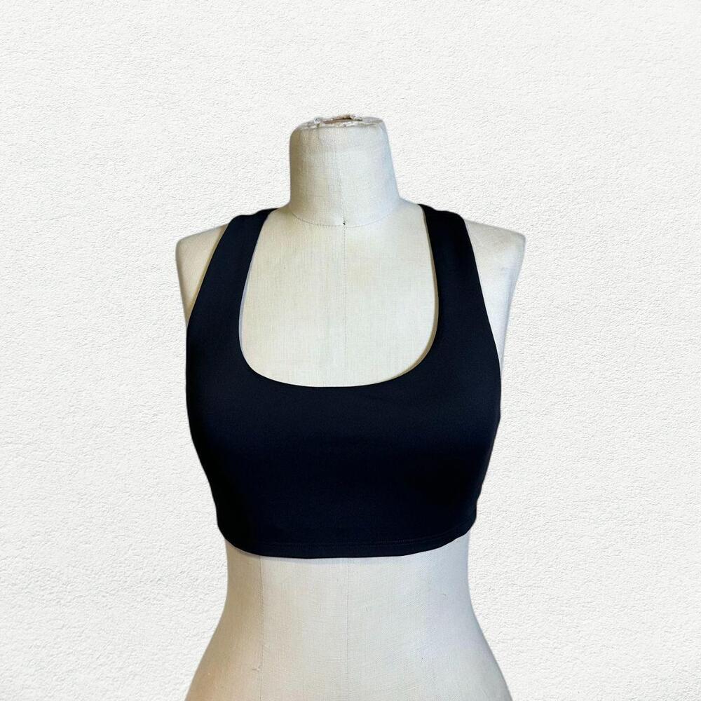 Alo Yoga Airlift Advantage Racerback Sports Bra in Black